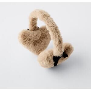 Nwt- Zara kids -FAUX FUR HEART EAR MUFFS WITH BOWS
